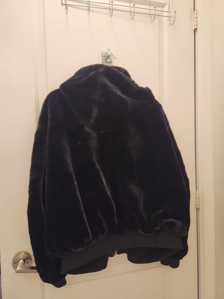 Casual winter faux fur hooded jacket from Korea image indicator(3)