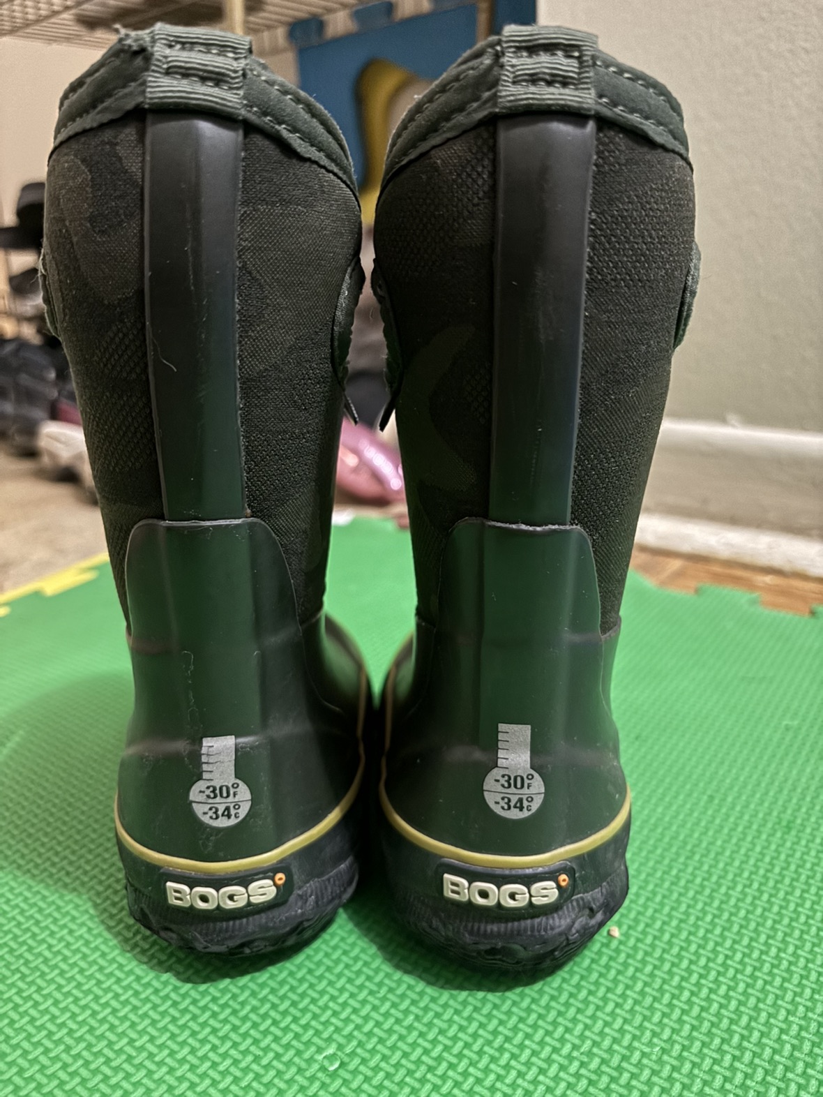 Todlder BOGS boot size 7 - photo 2