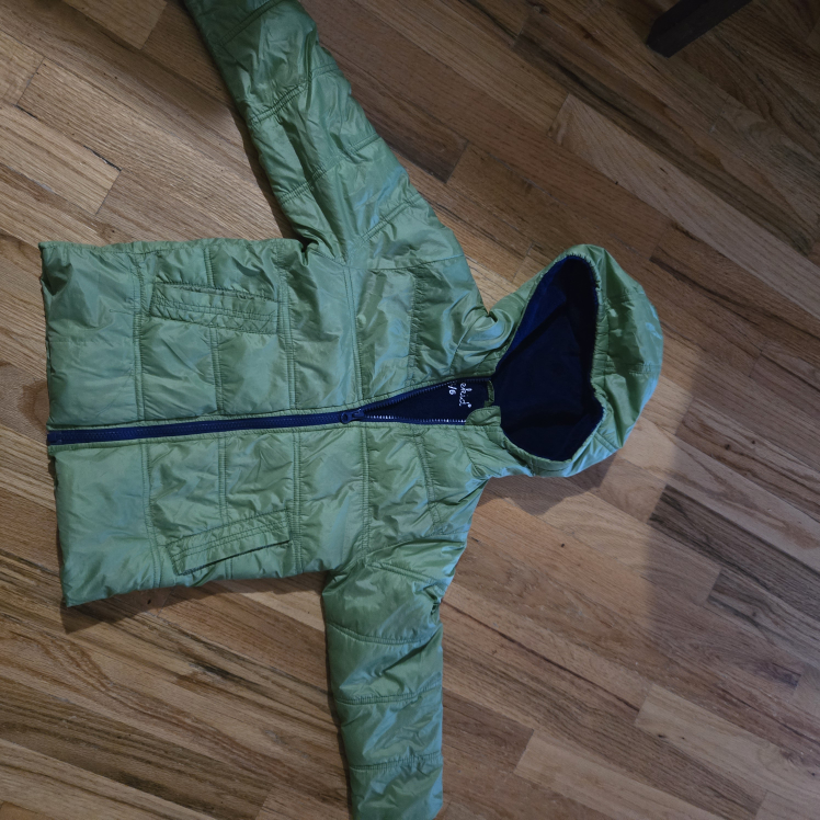 Green thin puffer rain Jacket with Hood