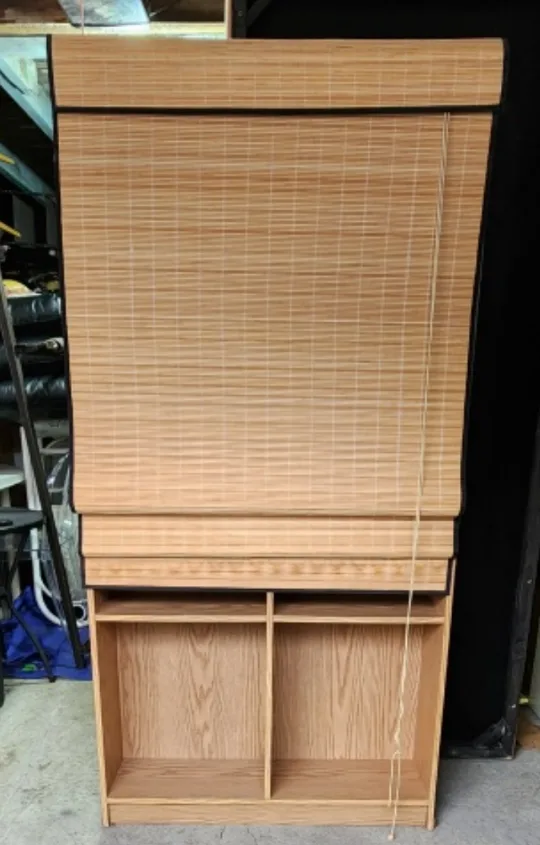 Bookshelf with Bamboo blinds image indicator(6)