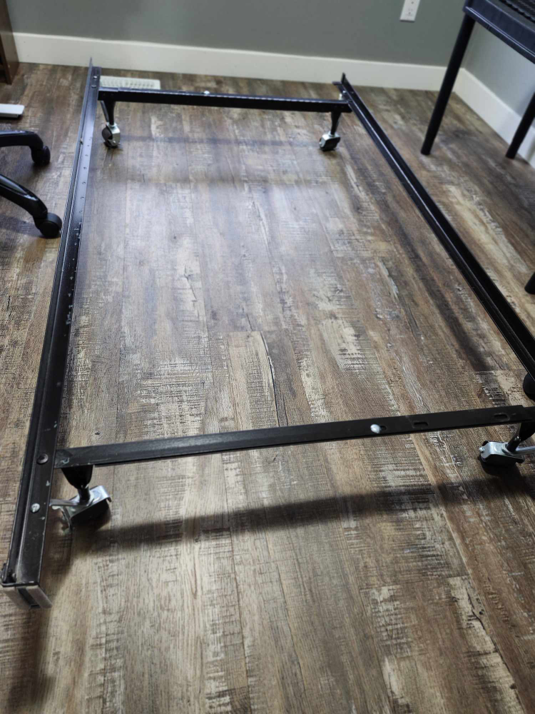 Adjustable Metal bed frame with wheels - photo 2
