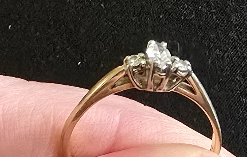 Diamond Ring 14k image indicator(2)