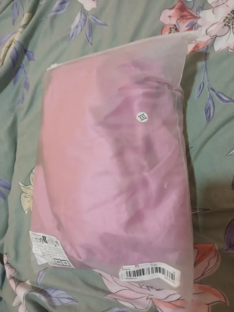 Elegant floral lace satin lounge set image indicator(3)