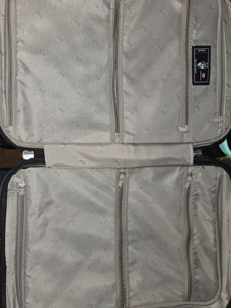 Heys red Carry-on Suitcase - photo 2