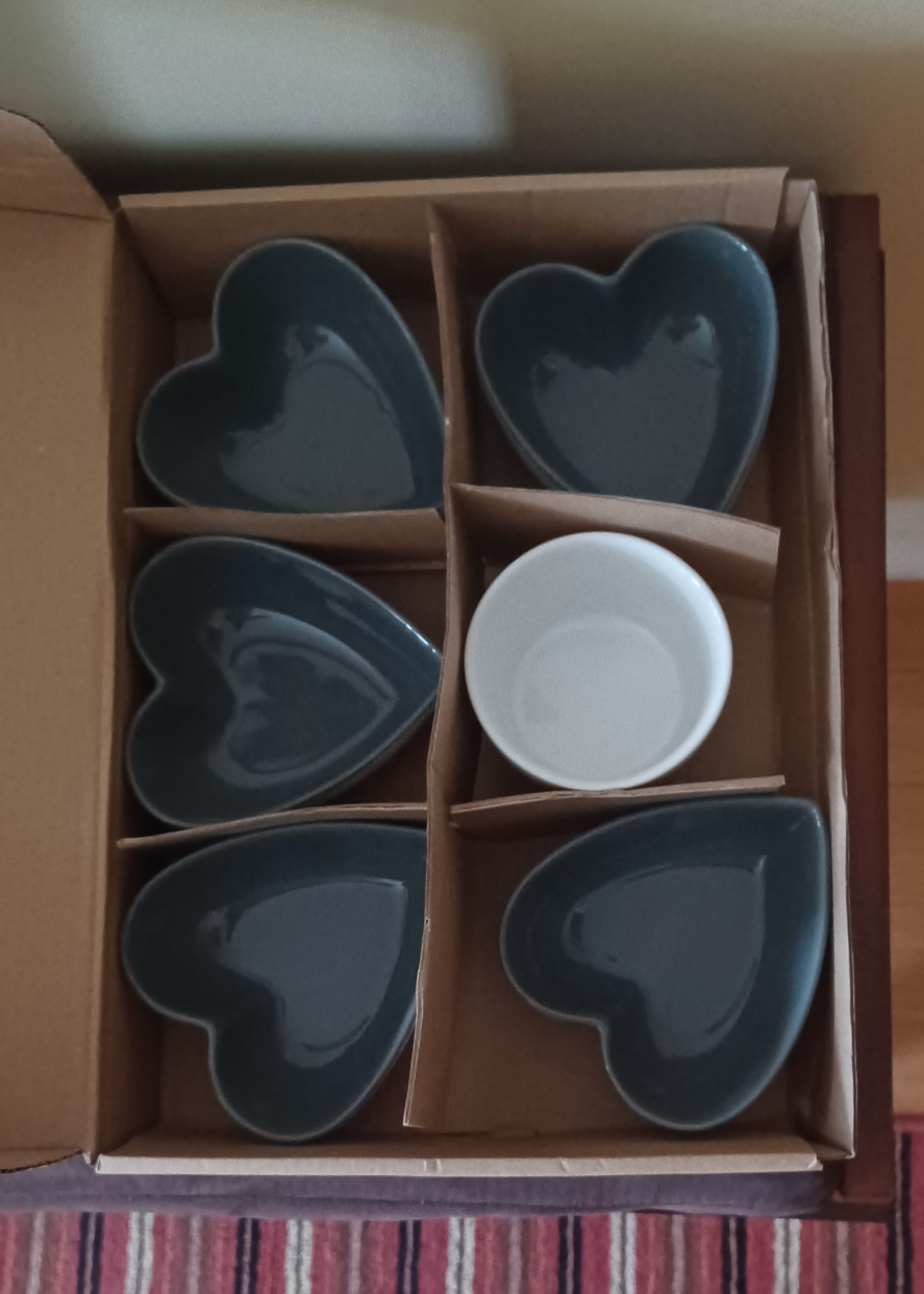 Stokes Heart Revolving Condiment Set