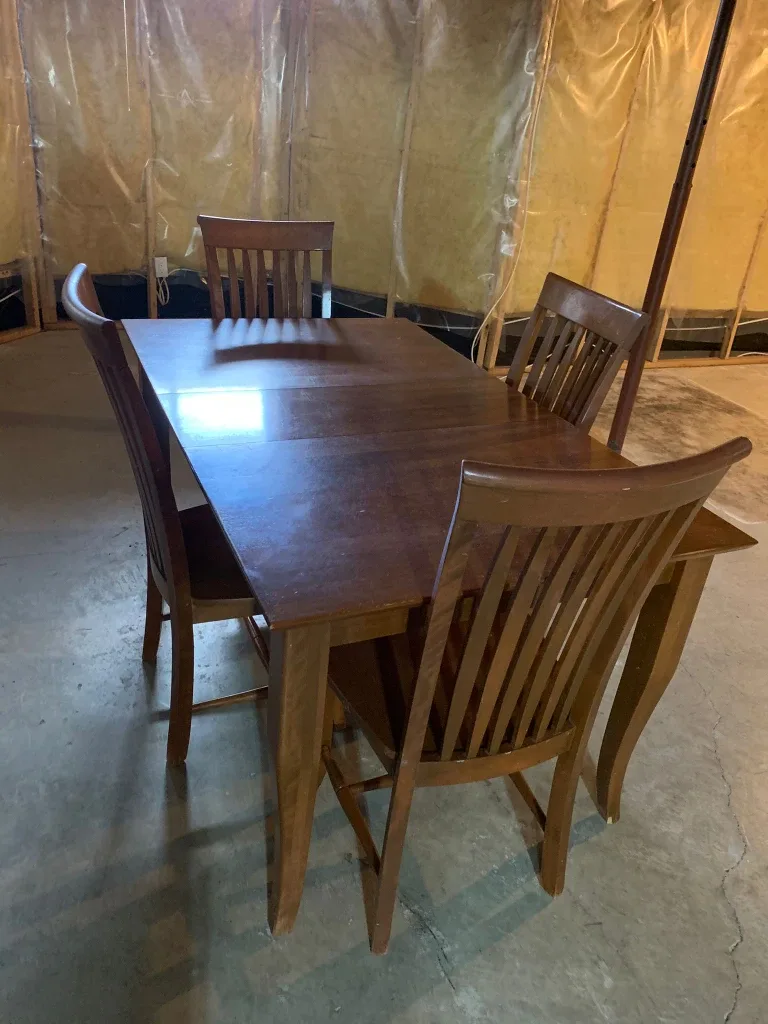 Dining Table and Chairs Set image indicator(2)