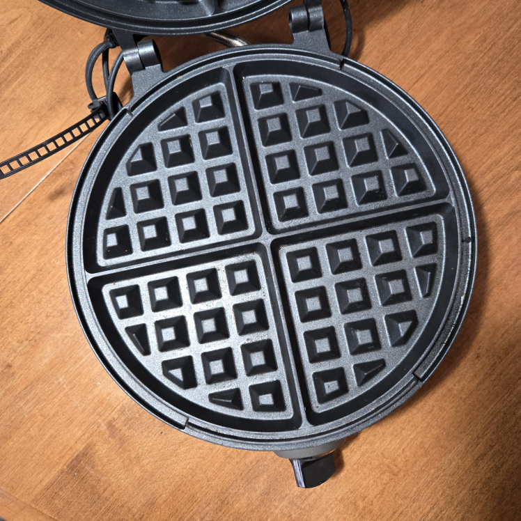 Cuisinart Waffle Maker - photo 3