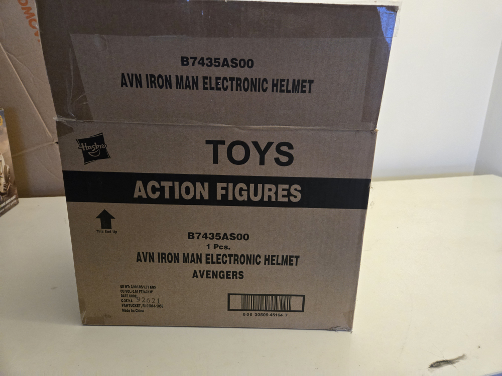 #ThriftyPicks Marvel Legends Series Iron Man Electronic Helmet - photo 2