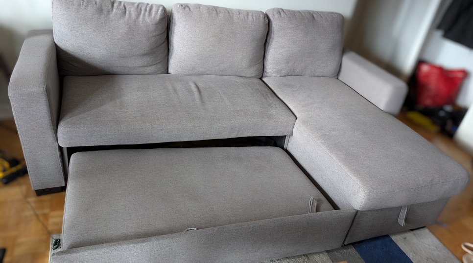 Leon's L shaped couch. Perfect for condos - photo 3