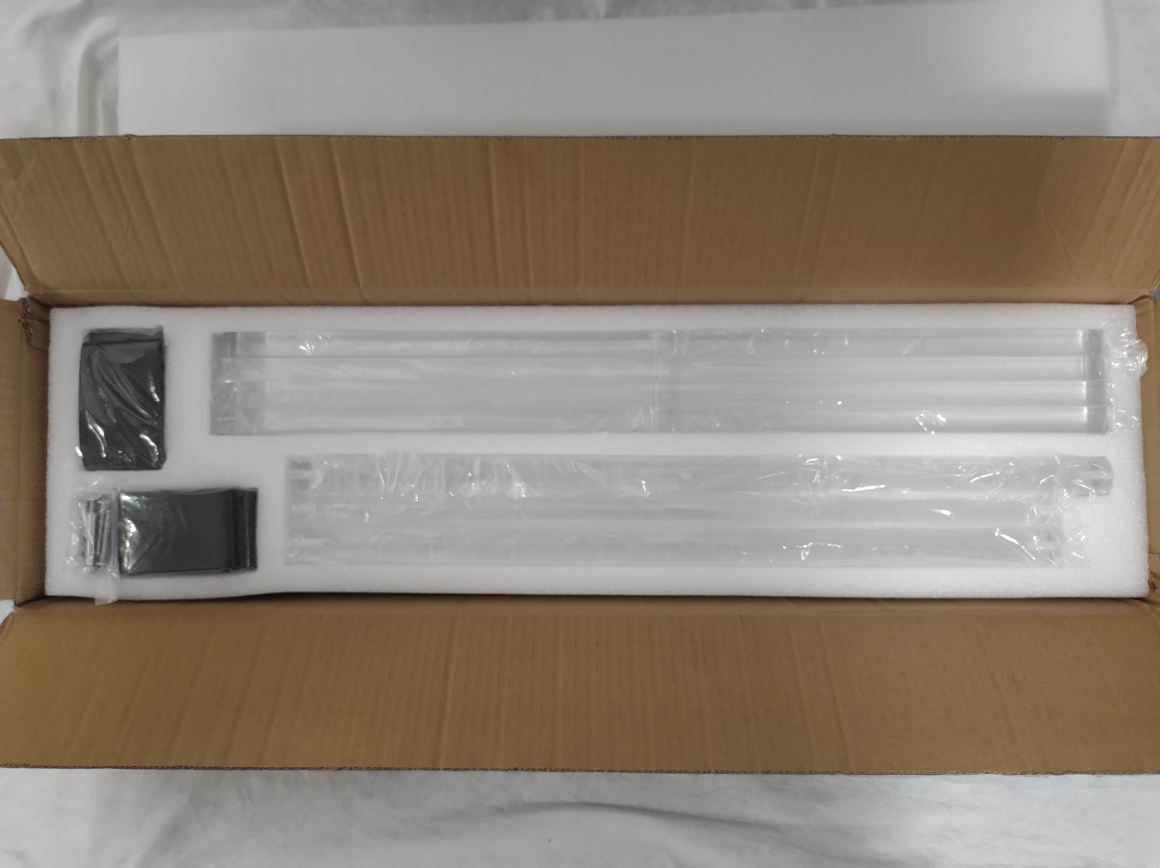 Acrylic Luggage Rack - photo 3