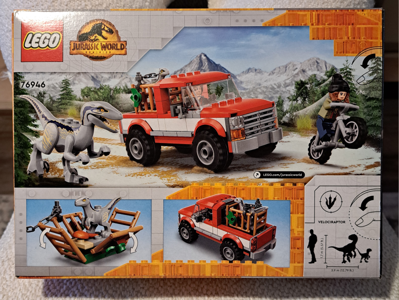 LEGO Jurassic World Blue & Beta Velociraptor Capture 76946
