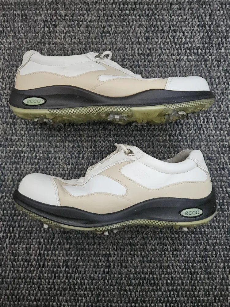 Ecco Golf Shoes image indicator(2)