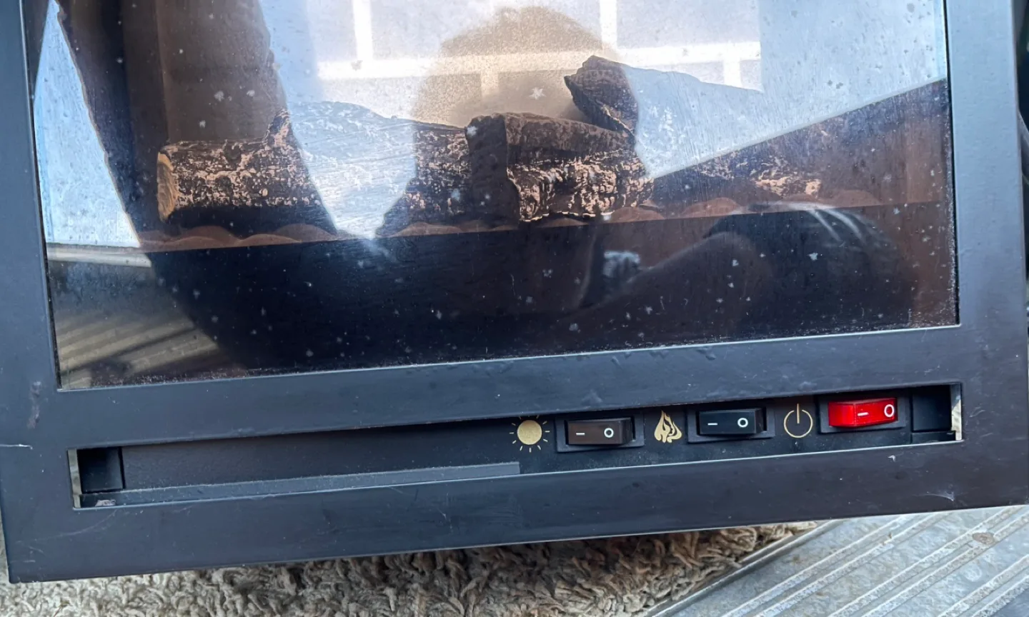 Electric Fireplace with wood frame image indicator(3)