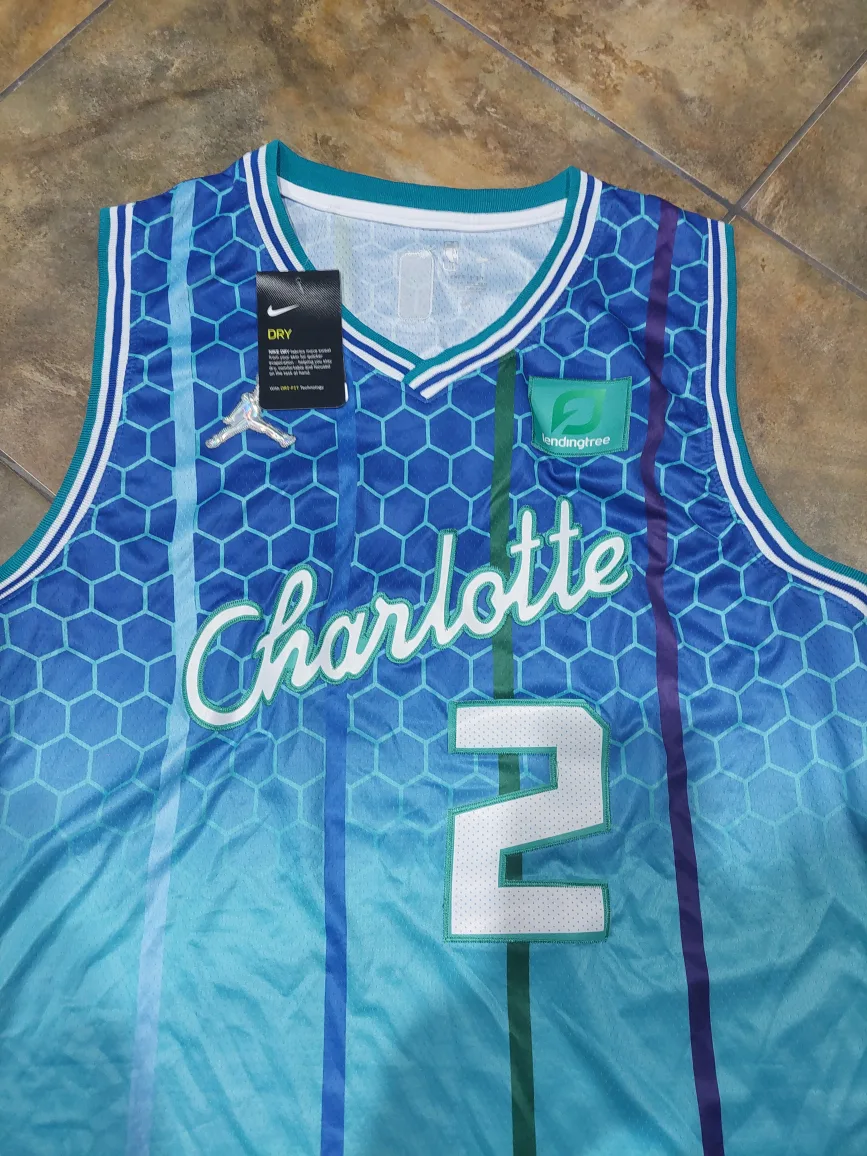 New Nike NBA Charlotte Hornets LaMelo Ball Jersey Size XXL image indicator(3)