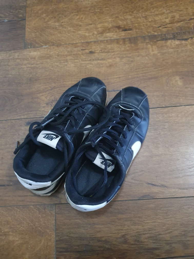 4 pairs of preloved shoes for girls size US 3 - photo 5