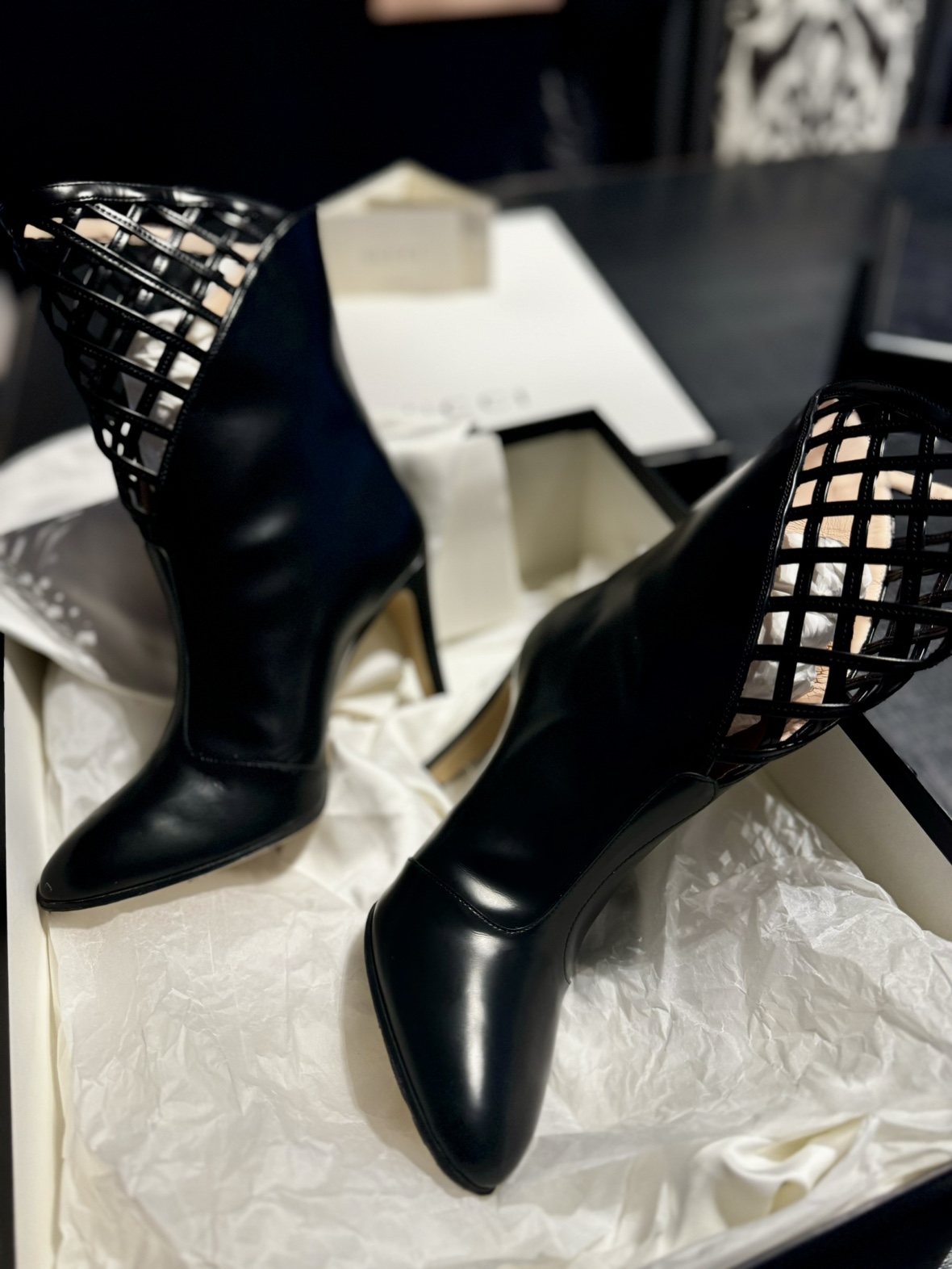 Gucci leather boots - photo 3