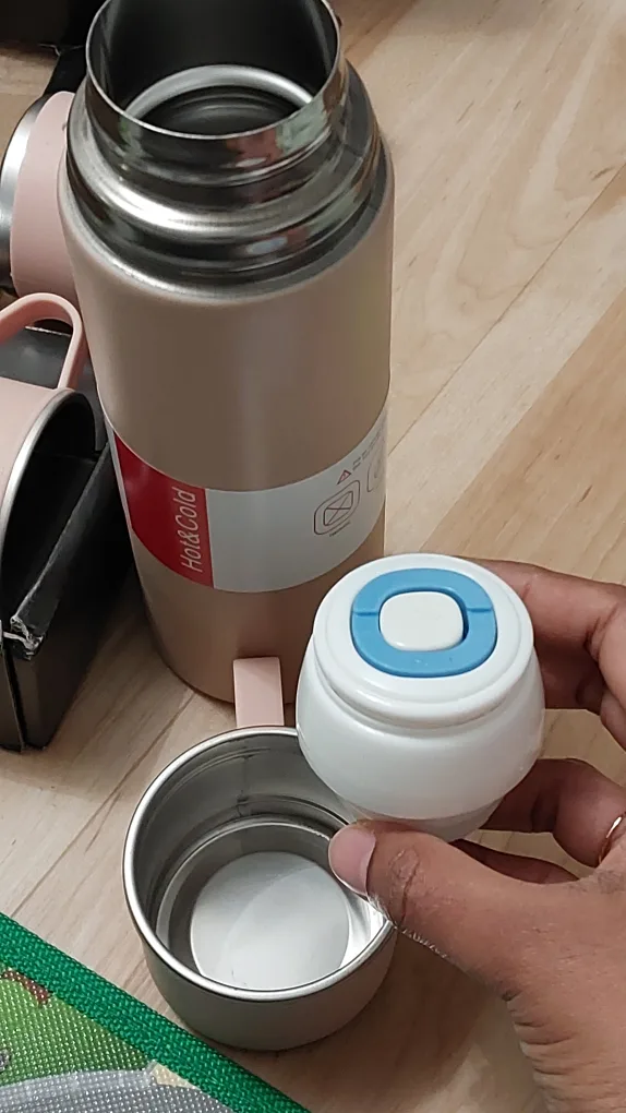 BNIB Steel Vacuum Bottle with 3 Cups - black & Pink colors avl 🧡 image indicator(6)