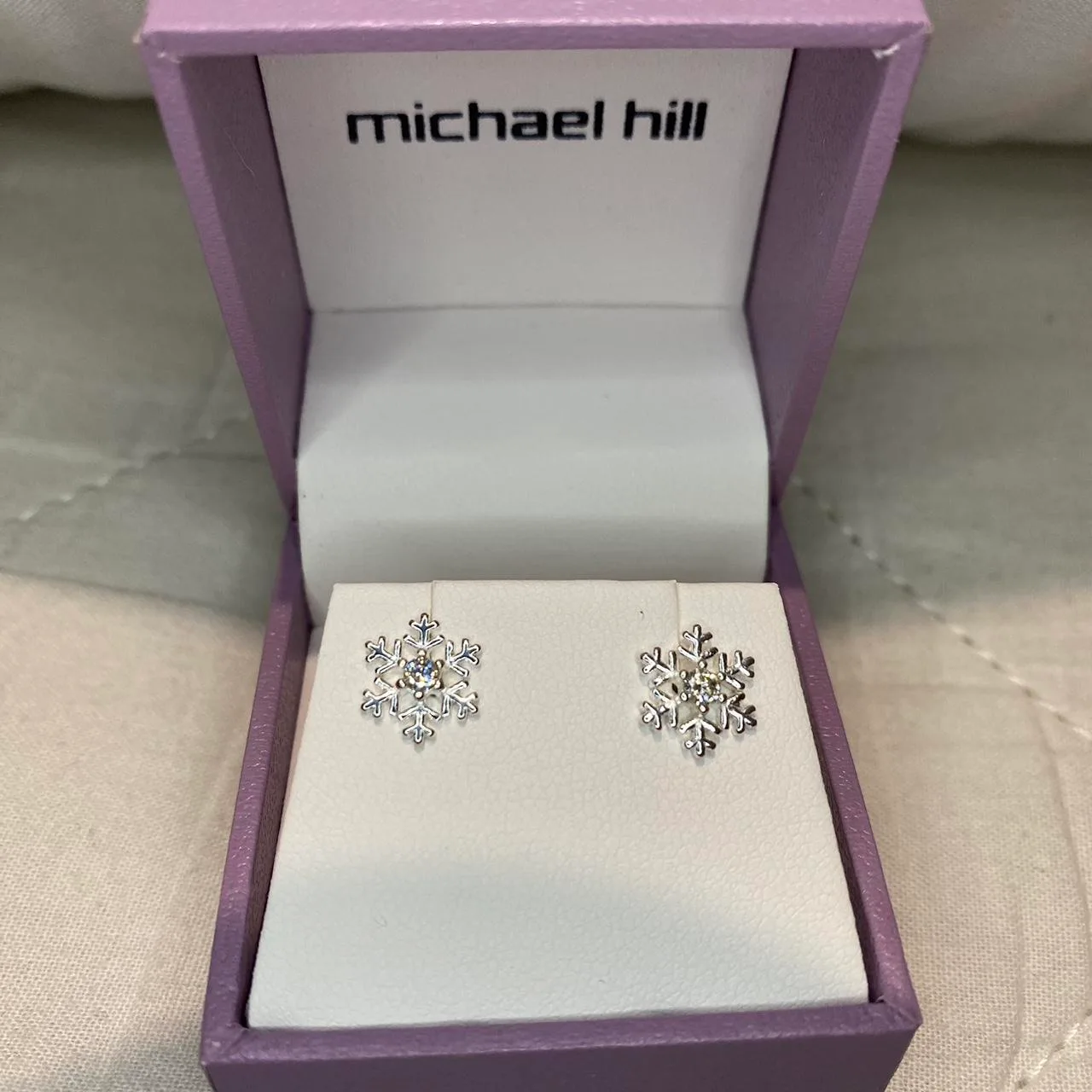 Michael Hill Snowflake Earrings thumbnail