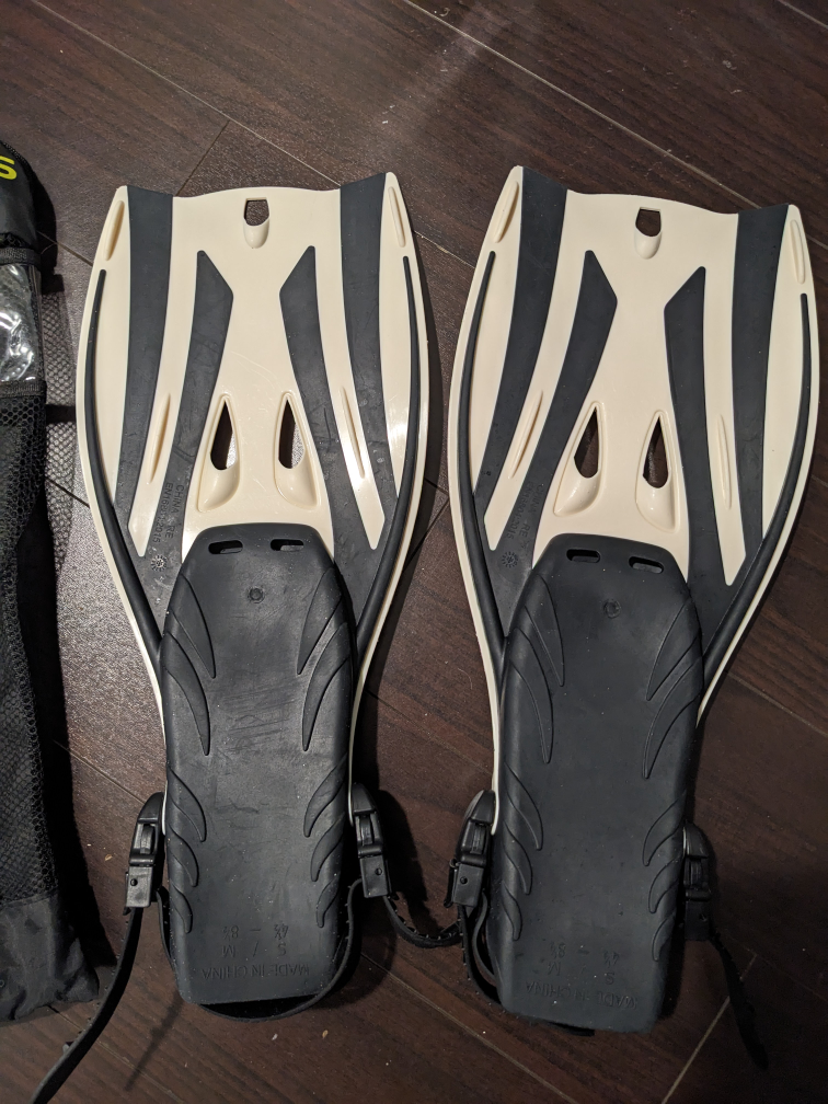 U.S. Divers Snorkeling Set with Fins, Mask, Snorkel, and Bag - photo 3
