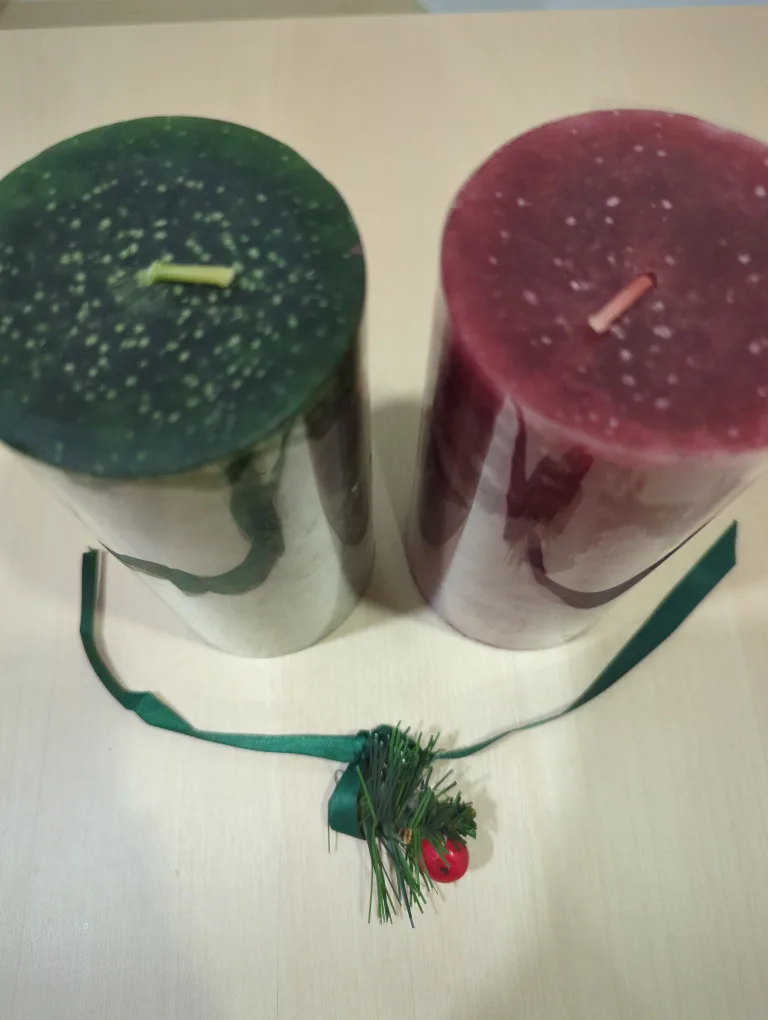 ⭐Set of 2 Brand New Scented Candles image indicator(2)