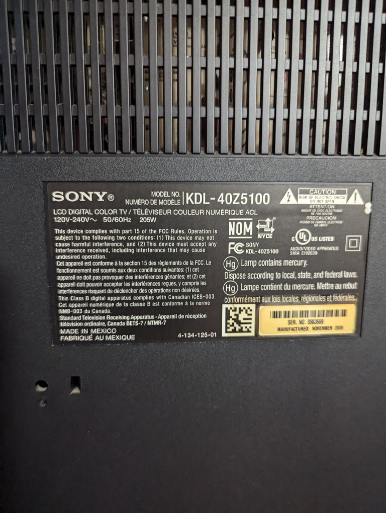 Sony Bravia 40 Inch LCD TV - photo 2