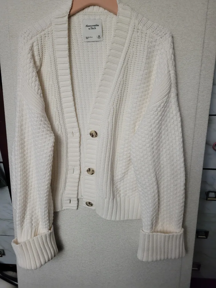 Abercrombie & Fitch White Cardigan image indicator(2)