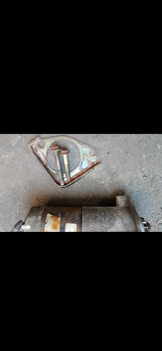 2007 Nissan Frontier V6 starter - photo 2
