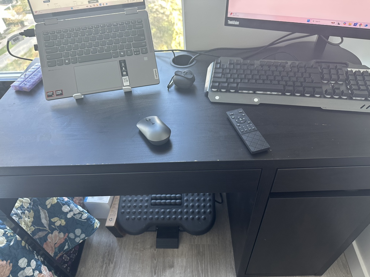 IKEA MICKE Desk - Black-brown