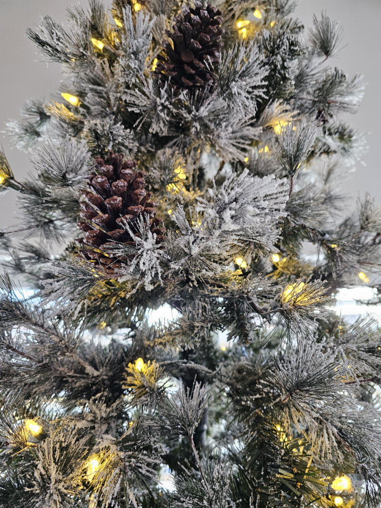 Pre-lit Artificial Christmas Tree - photo 3