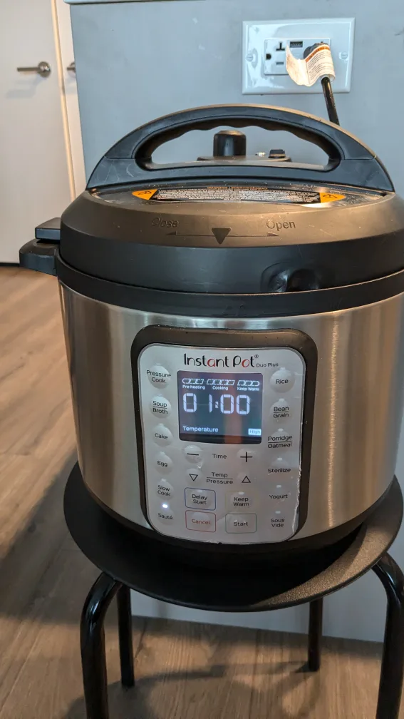 Instant Pot Duo Plus 6 Qt Electric Pressure Cooker thumbnail