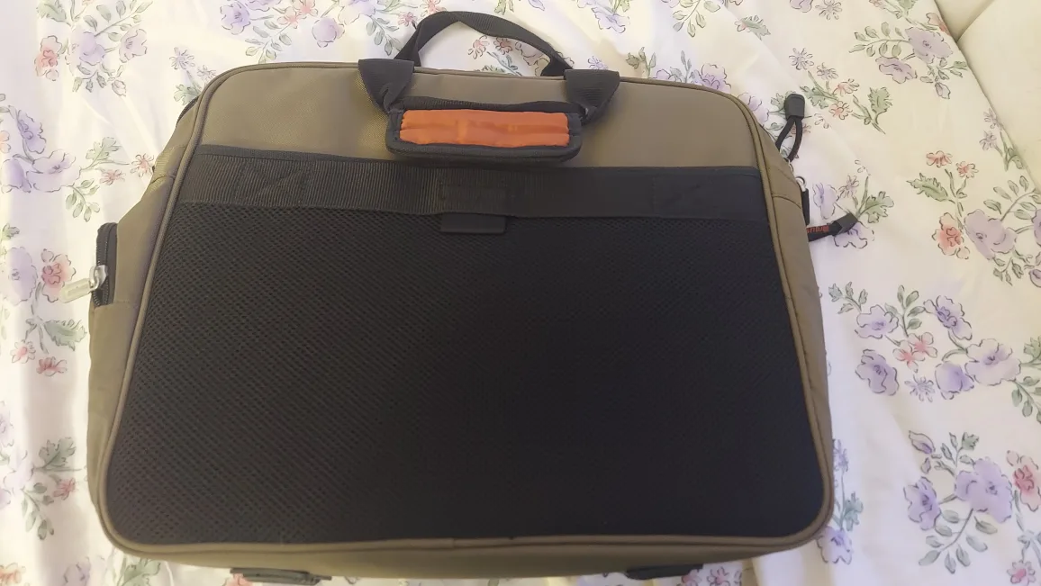 Targus Laptop Bag #freecycle image indicator(2)