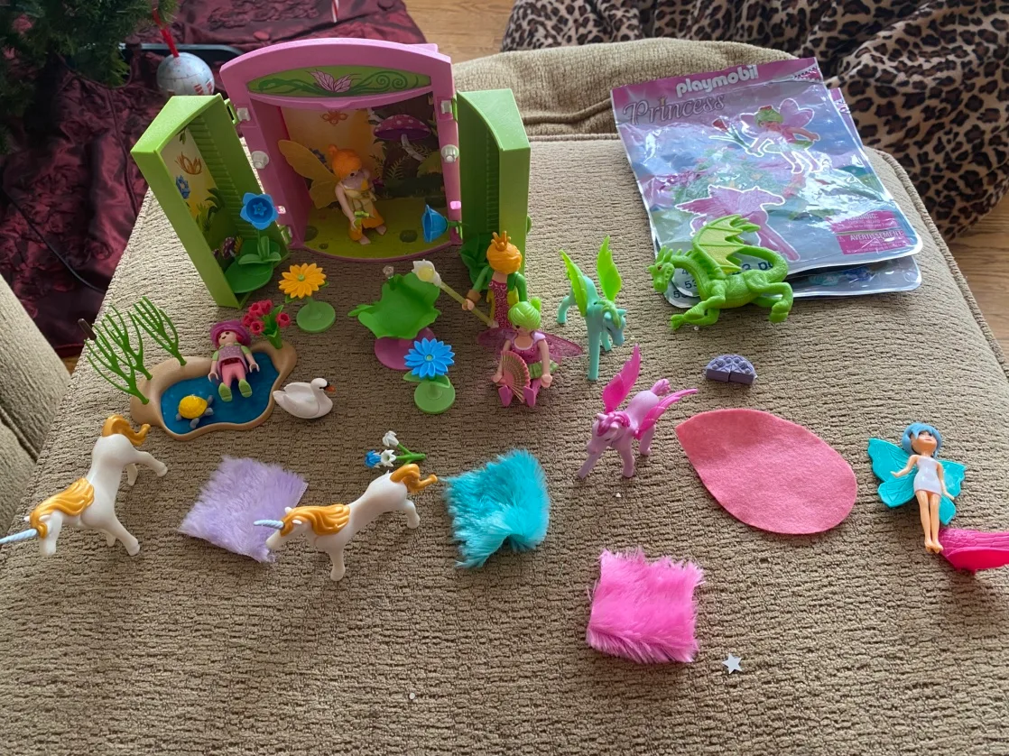 Schleich Bayala Unicorn Stable Playset image indicator(9)