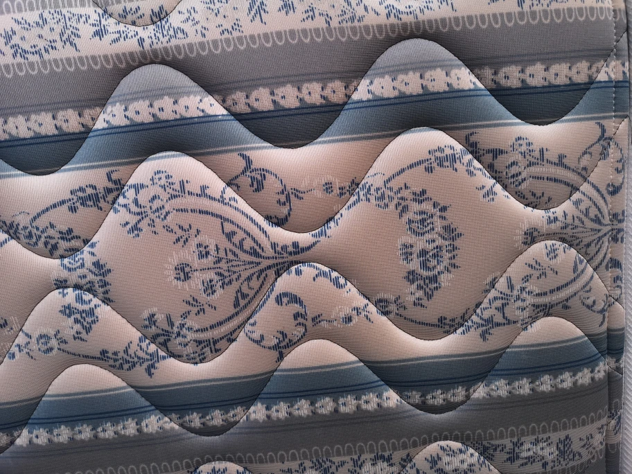 Queen Size Mattress - photo 2