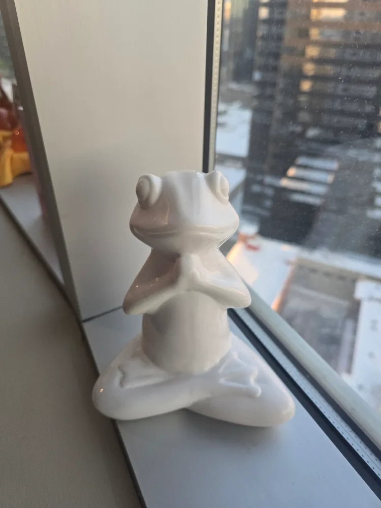 🧡 White Ceramic Yoga Frog Figurine # Freecycle thumbnail