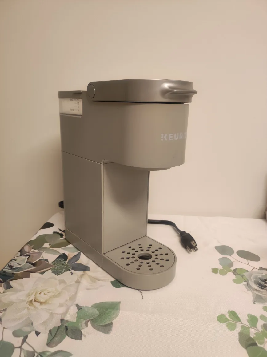 Keurig K-Mini Plus Coffee Maker thumbnail