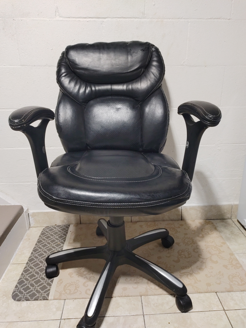 Black Office Chair - photo 3