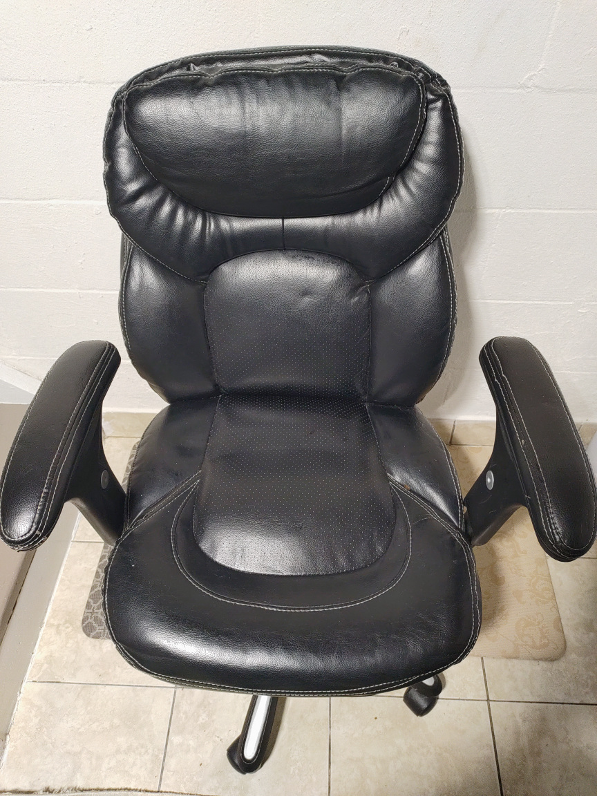 Black Office Chair - photo 4