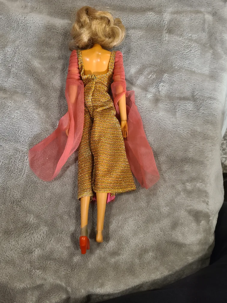 Vintage 1975 Farrah Fawcett doll image indicator(3)