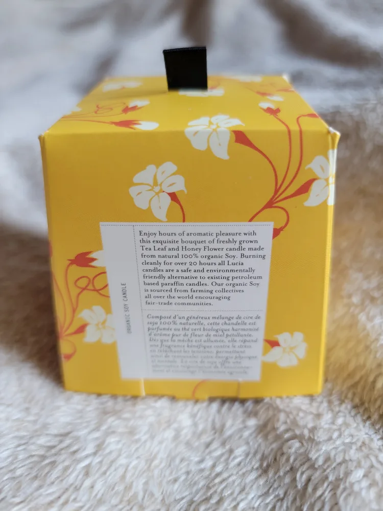 🧡 Lucia Tea Leaf & Honey Flower Soy Candle image indicator(4)