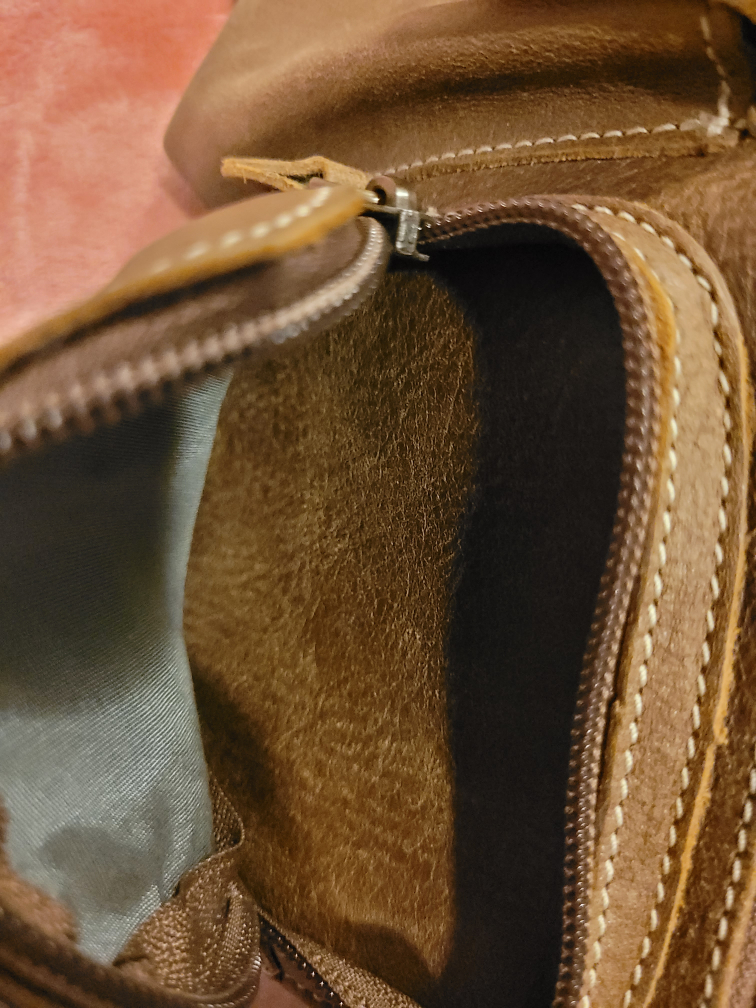 Roots Leather Shoulder Bag - photo 5