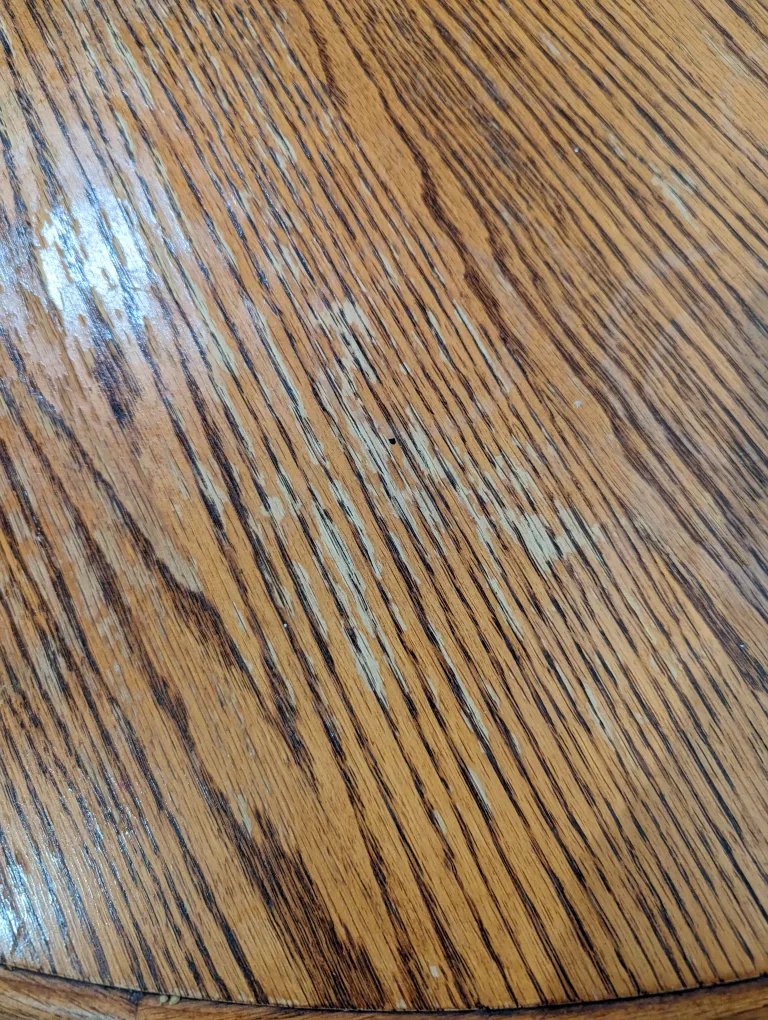 Wood table and chairs image indicator(4)