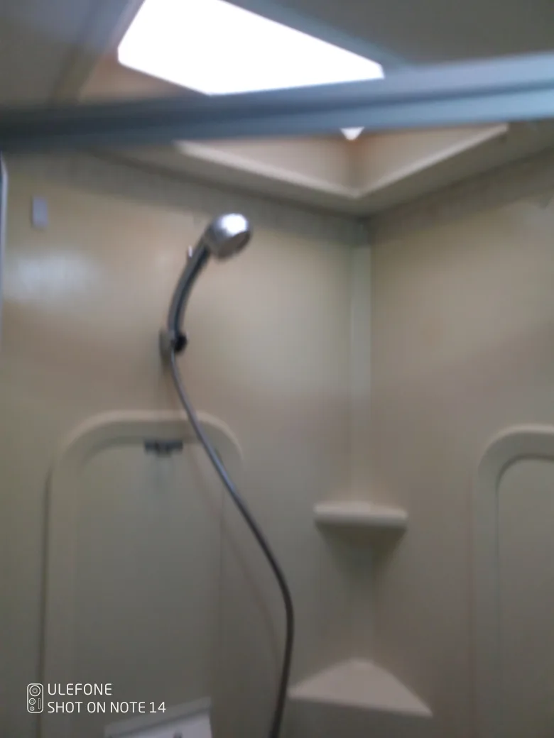 2006 Keystone Sydney with one Pop out.please read description image indicator(7)