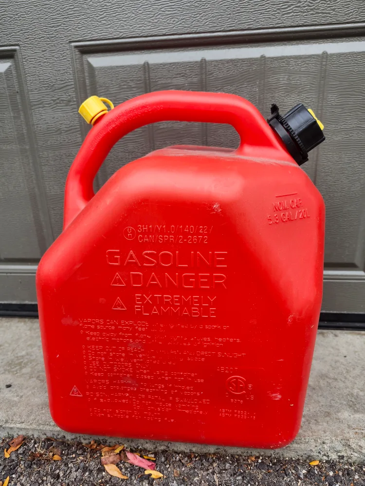 Scepter 20L Gas Can image indicator(2)