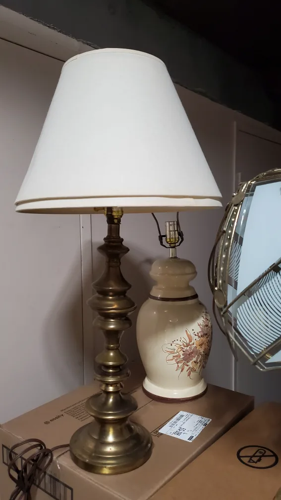 ( 4 ) LAMPS. 1- Brass Table Lamp with White Shade image indicator(2)