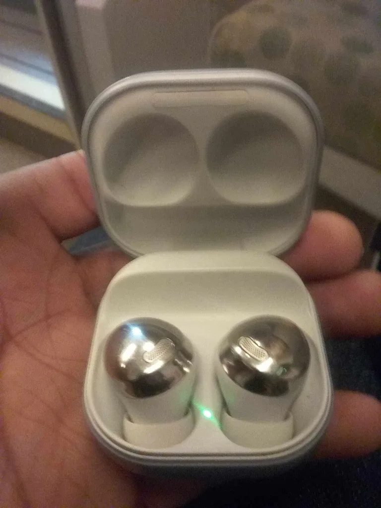 Samsung Galaxy Buds  Pro Wireless Earbuds thumbnail