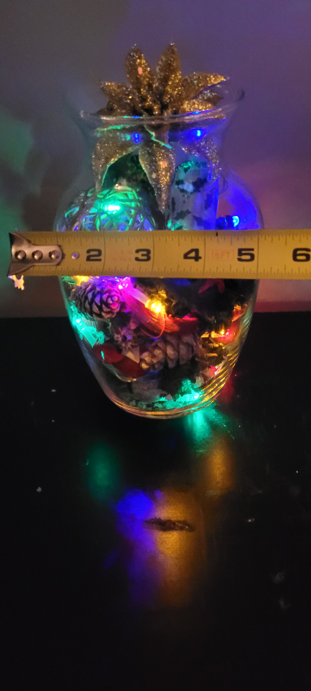 Christmas Light Up Vase - photo 2
