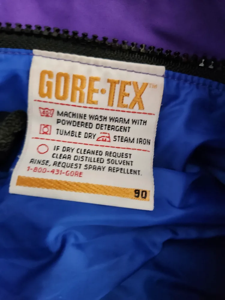 Mountain Equipment Co-op Women's Jacket image indicator(4)