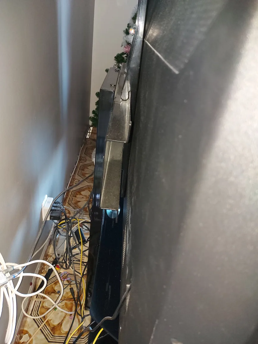 Black Tempered Glass TV Stand image indicator(8)