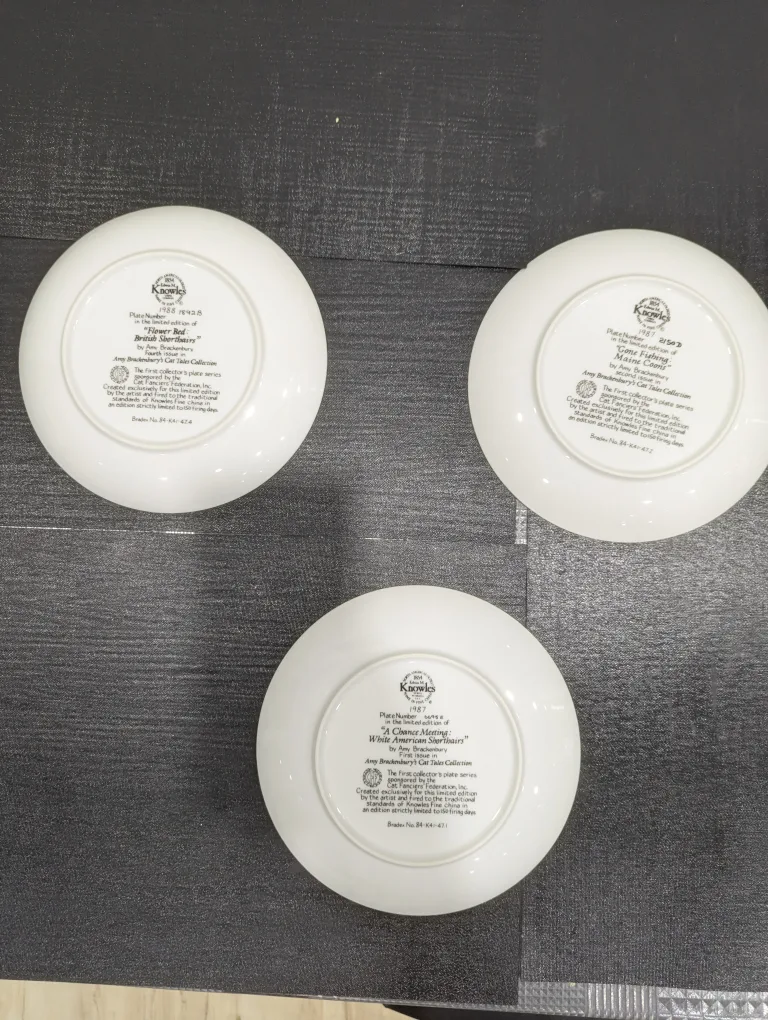 Amy Brackenbury's Cat Tales Plates image indicator(3)