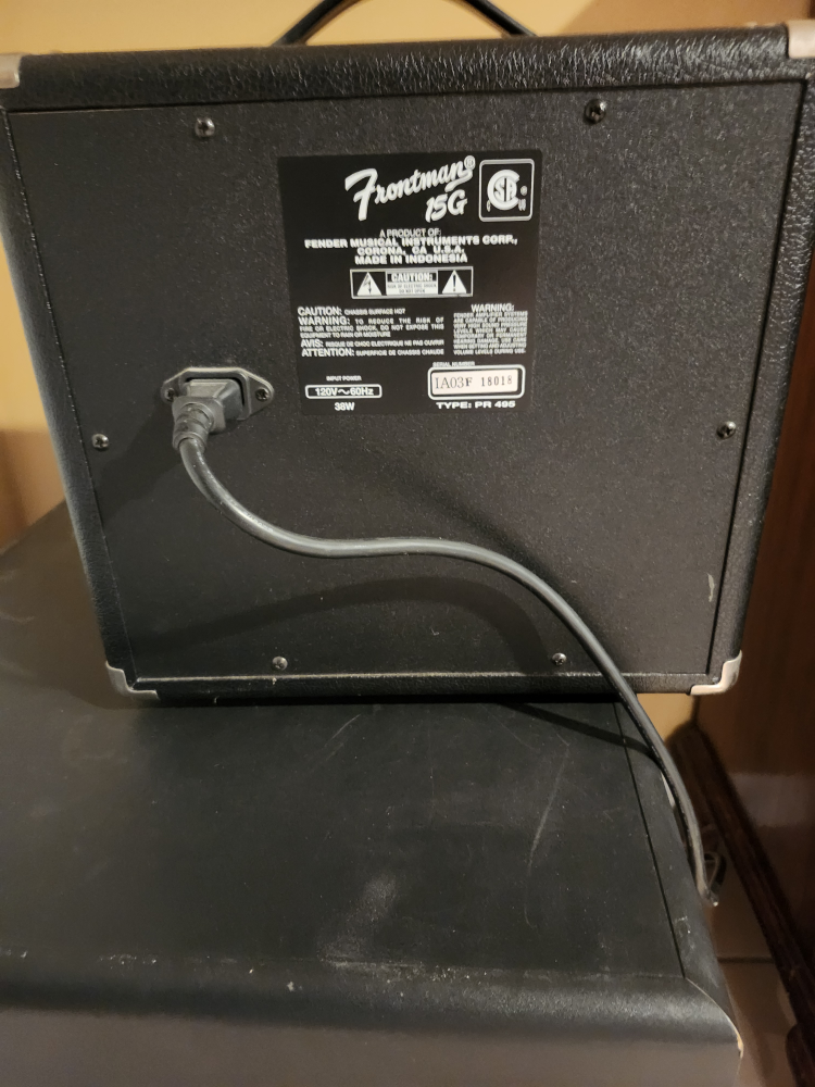 Fender Frontman 15G Guitar Amp - photo 2